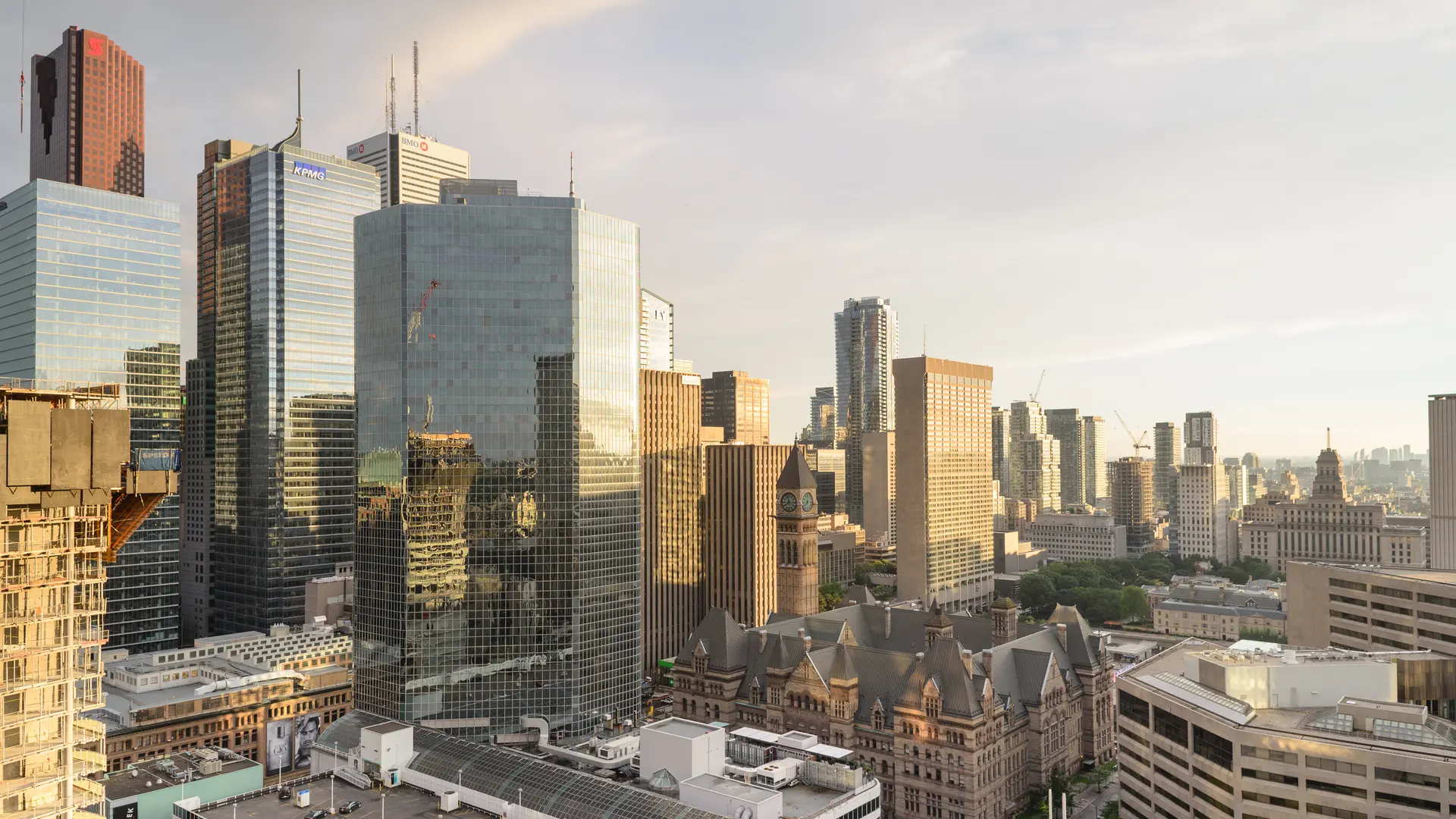 Toronto skyline - HTPA Professional Accounting Services